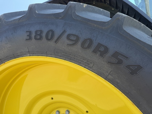 2025 John Deere 8R 410 - Photo15