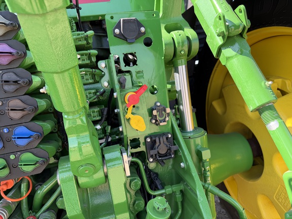 2025 John Deere 8R 410 - Photo27