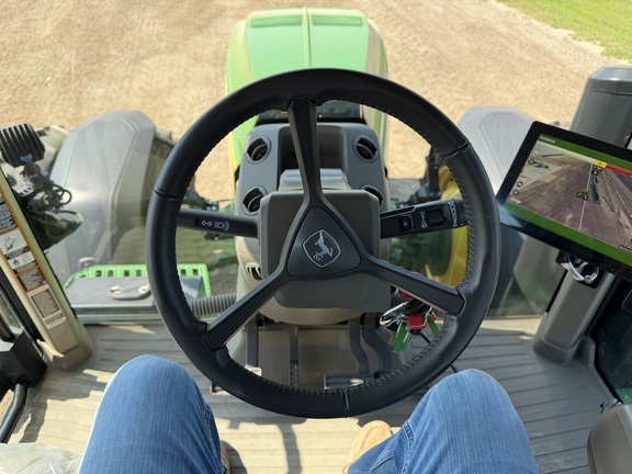 2025 John Deere 8R 410 - Photo31