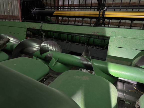 2011 John Deere 608C - Photo6