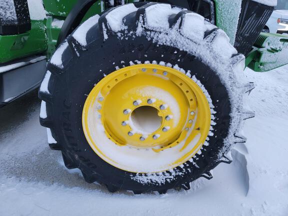 2025 John Deere 8R 410 - Photo16