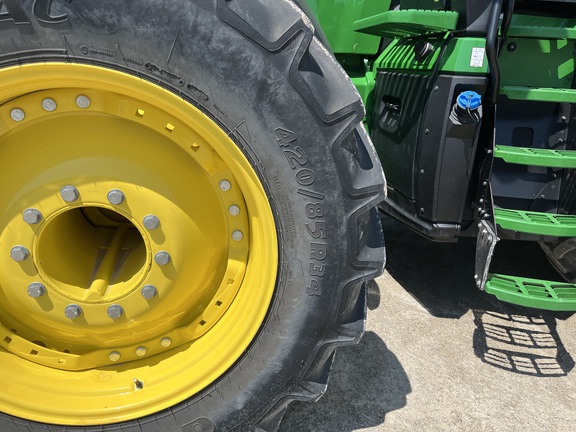 2025 John Deere 8R 410 - Photo10