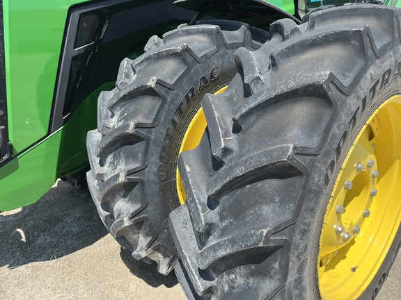 2025 John Deere 8R 410 - Photo11