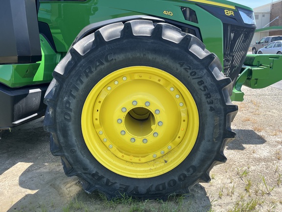 2025 John Deere 8R 410 - Photo12