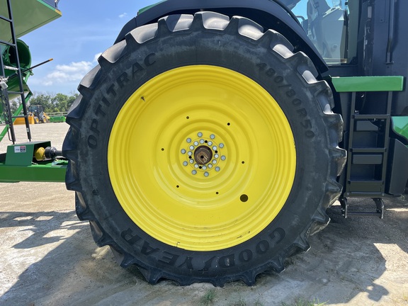 2025 John Deere 8R 410 - Photo15