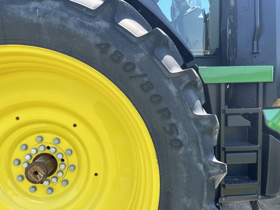 2025 John Deere 8R 410 - Photo16