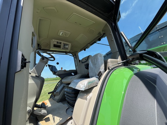 2025 John Deere 8R 410 - Photo33