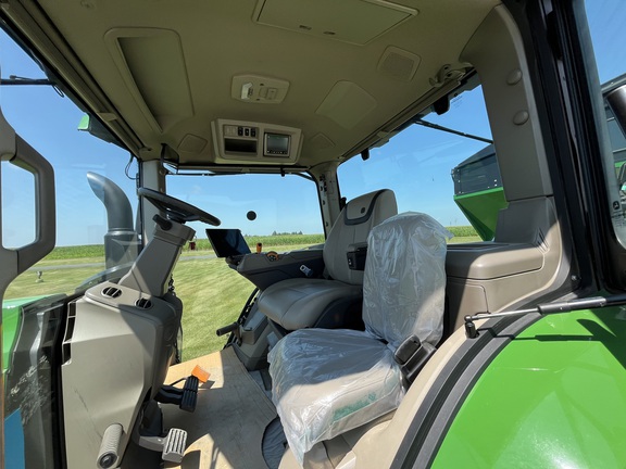 2025 John Deere 8R 410 - Photo35