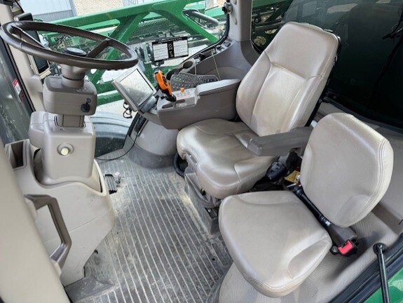 2015 John-Deere R4045