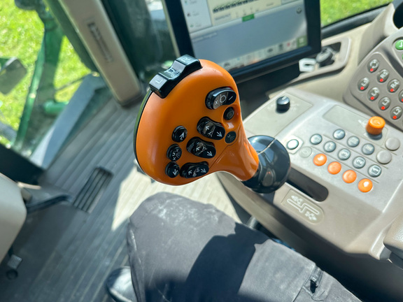2015 John-Deere R4045