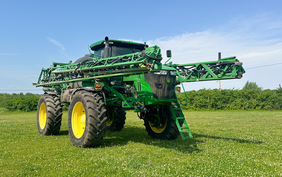 2015 John-Deere R4045