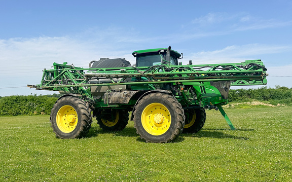 2015 John-Deere R4045