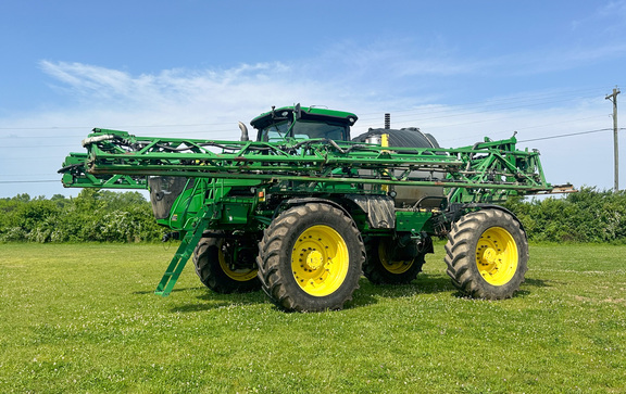 2015 John-Deere R4045