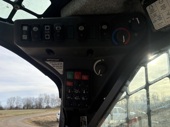 Photo of 2023 John Deere 333G