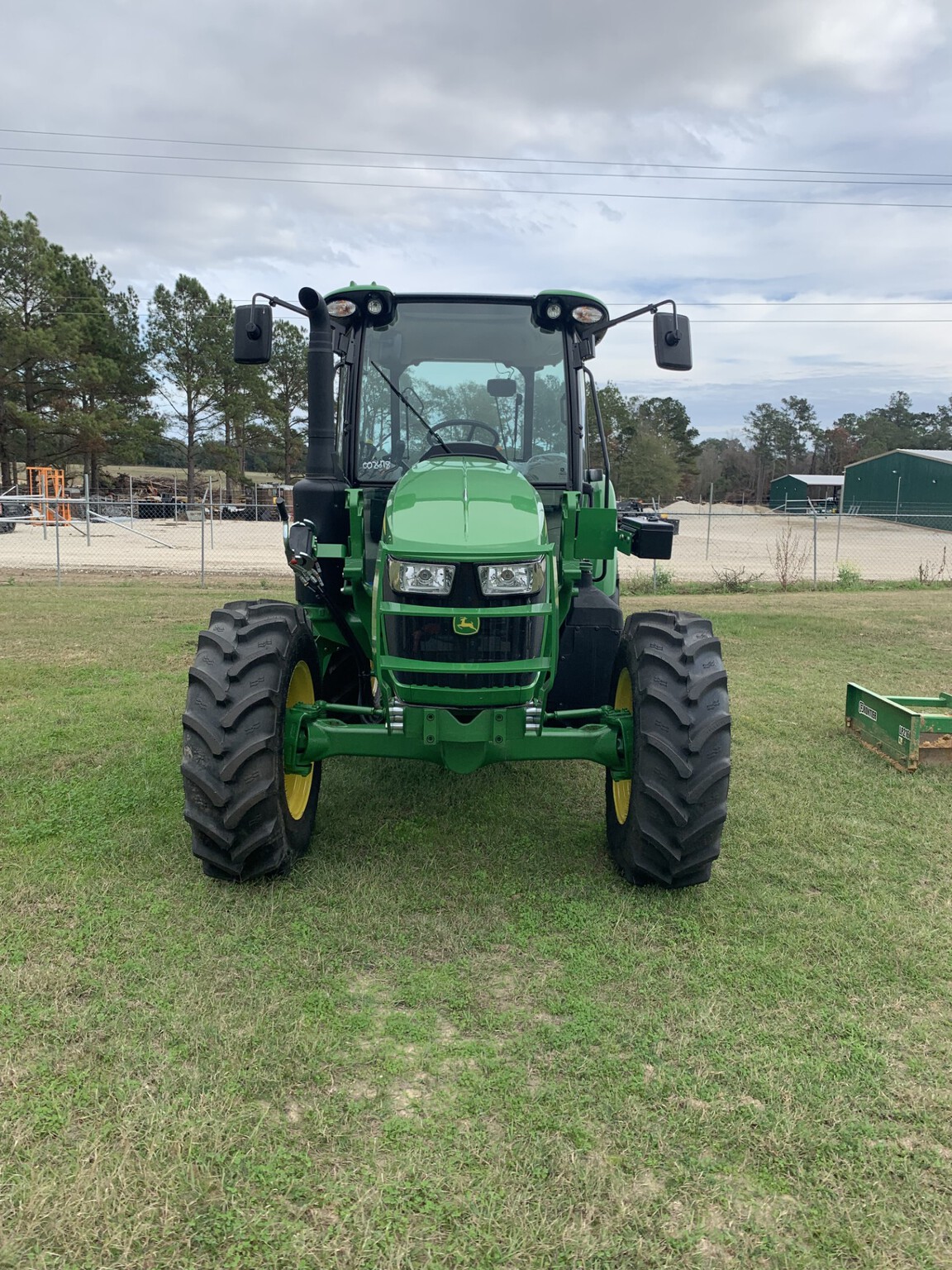 2025 John Deere 5105M Image 2