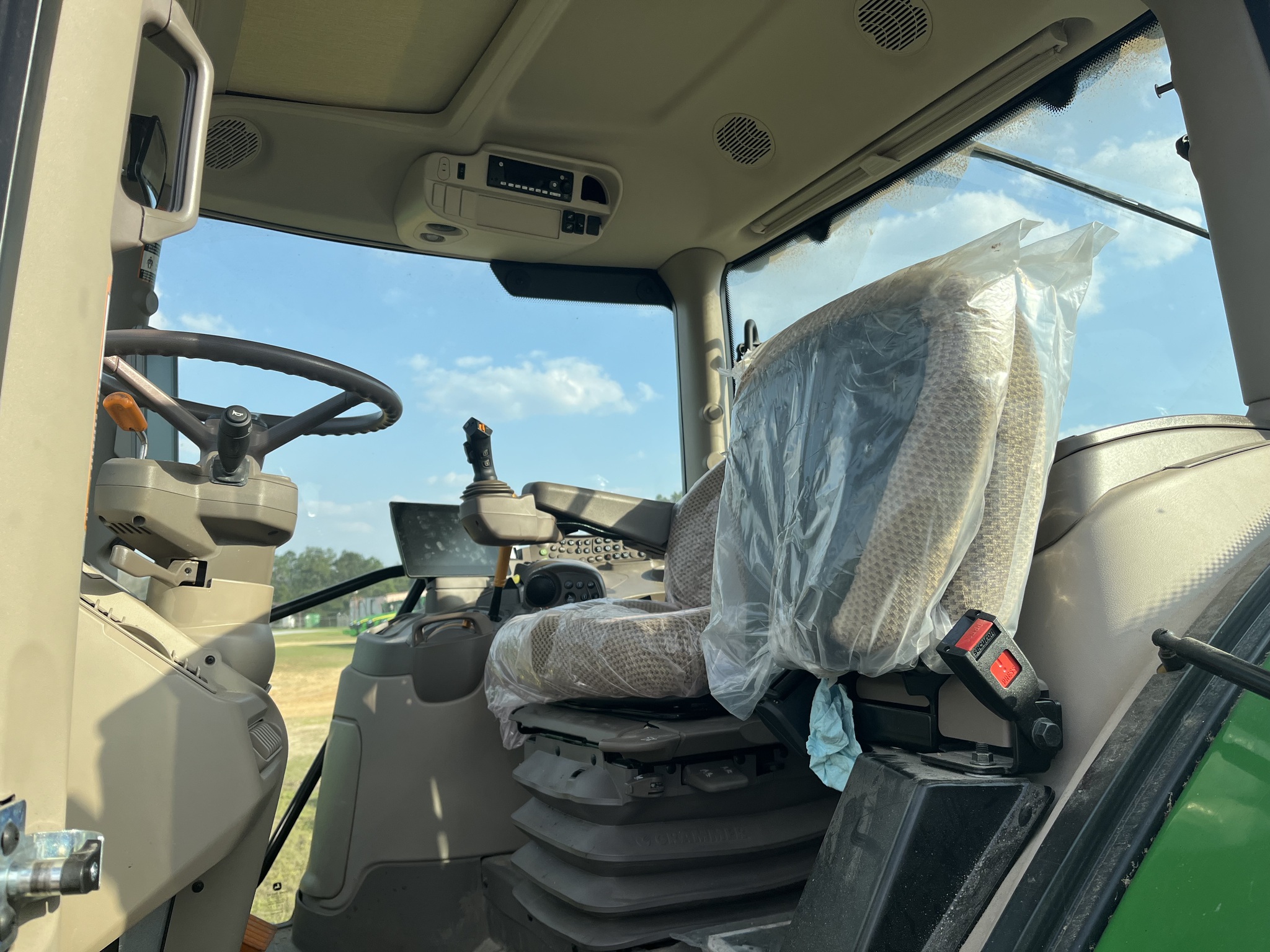 2024 John Deere 6R 175 Image 8