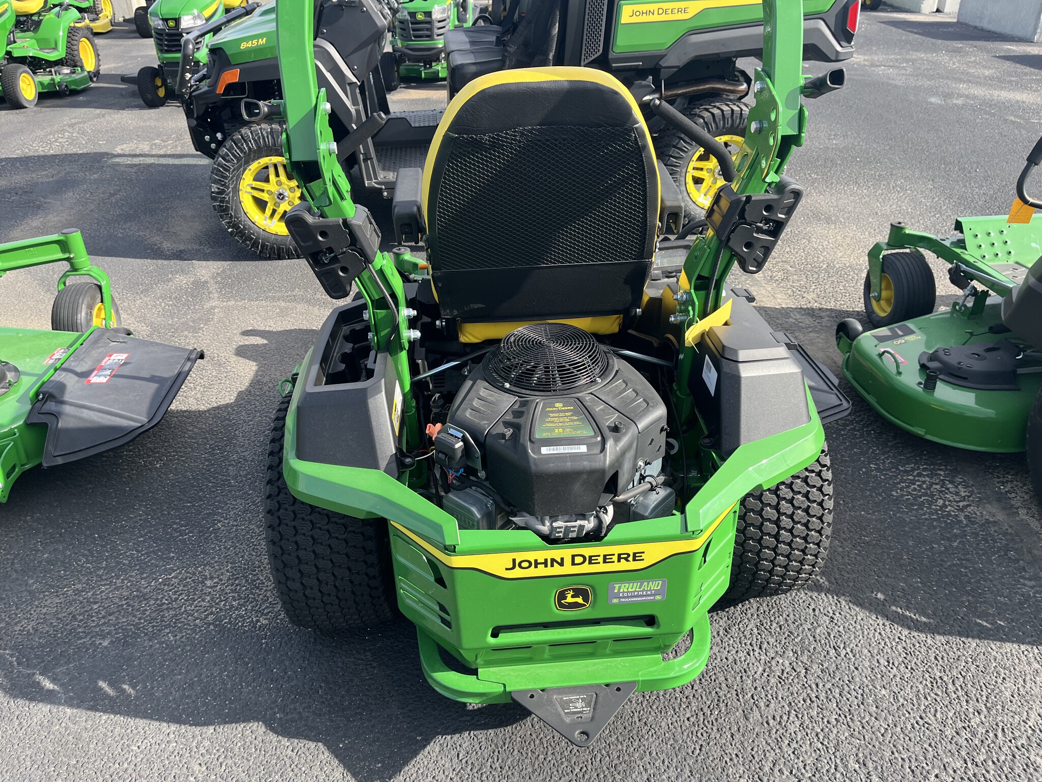 2025 John Deere Z545R Image 7