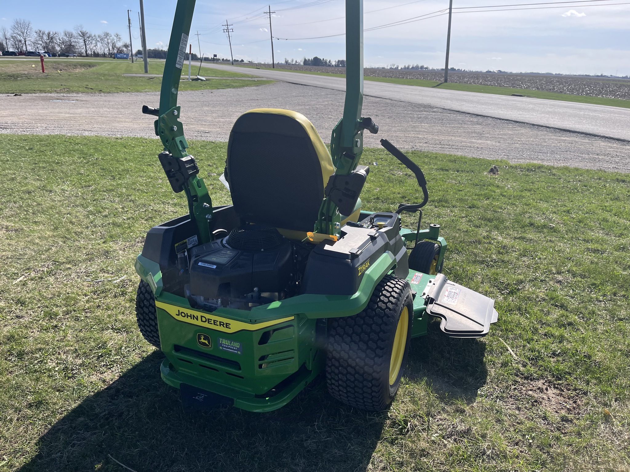2025 John Deere Z545R Image 8