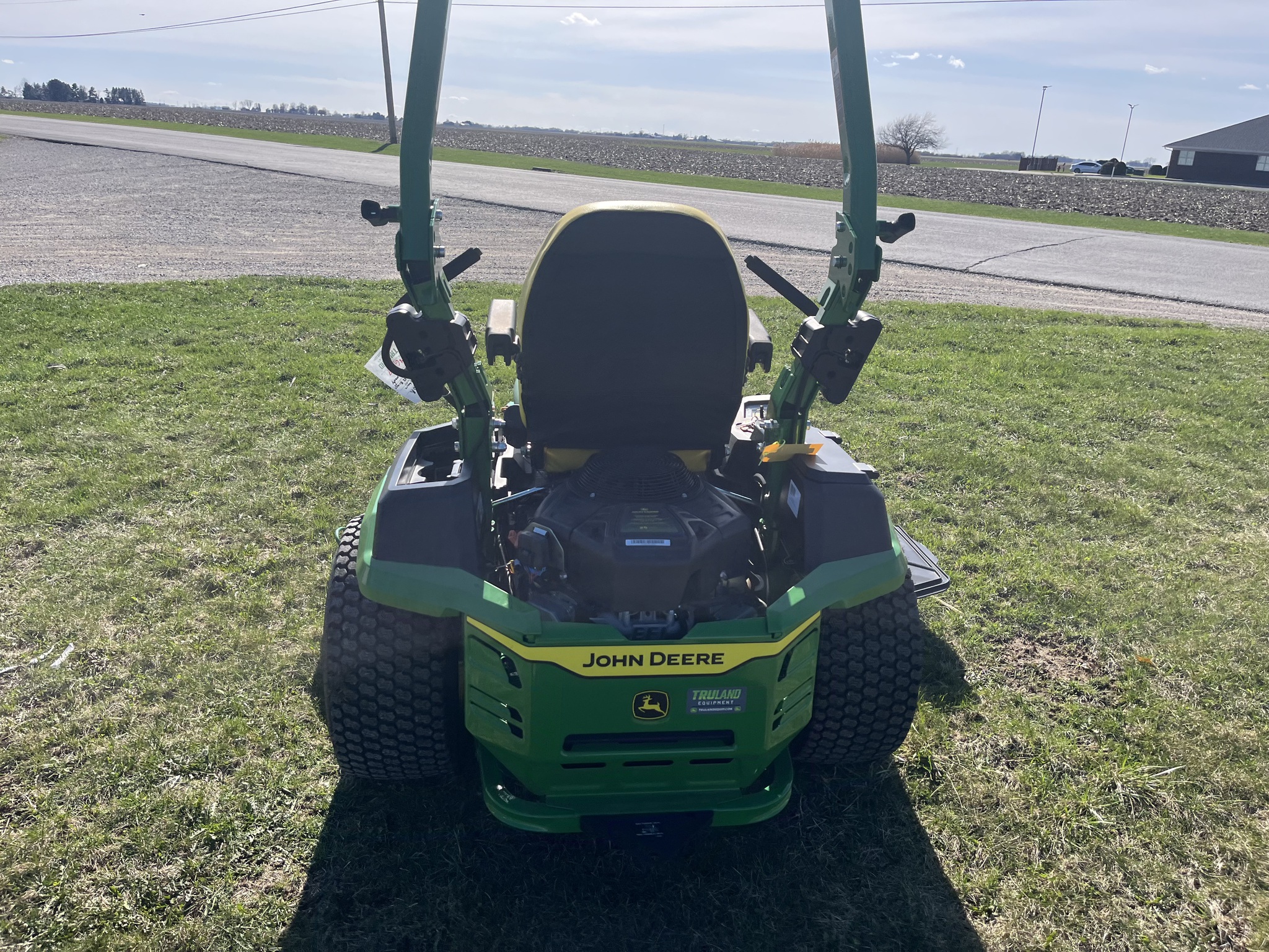 2025 John Deere Z545R Image 9