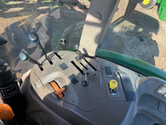 2014 John Deere 5085E Photo 11