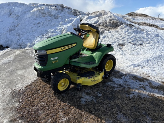 Used 2013 John Deere X320 Lawn & Garden Tractors at Horizon Ag & Turf in Westlock, AB - Photo4