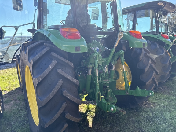 2024 John Deere 5120M Photo 4