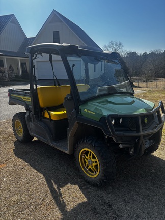2021 John Deere XUV835M