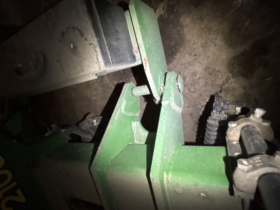 Used 2011 John Deere 2100 Rippers at Koenig Equipment in Anna, OH - Photo7
