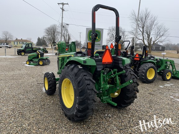 Photo of 2025 John Deere 4052M