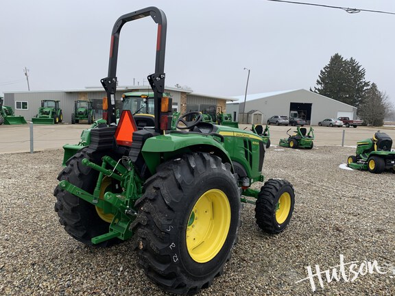 Photo of 2025 John Deere 4052M