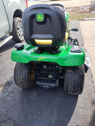 Photo of 2023 John Deere X330