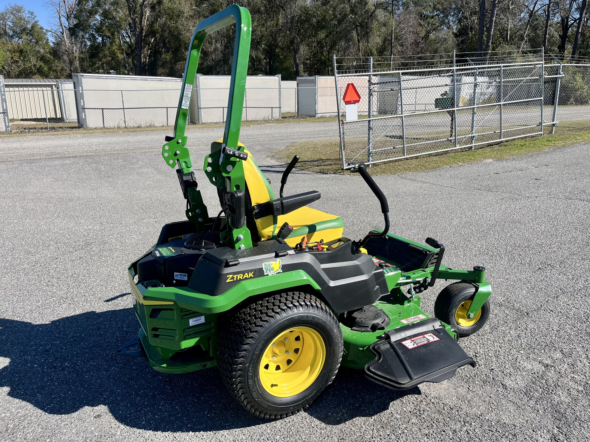 2026 John Deere Z530R Image 3