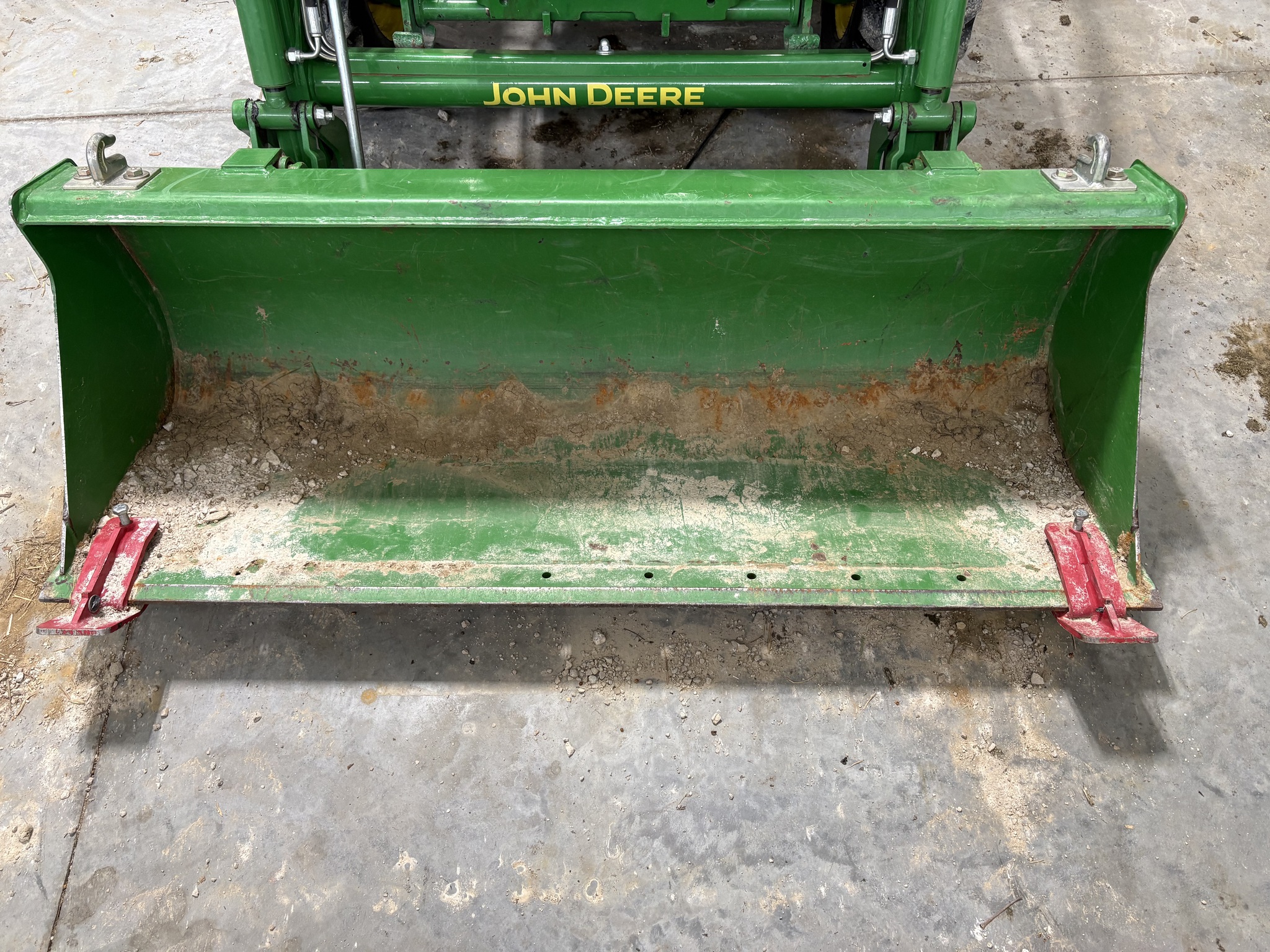  2019 John Deere 3033R at Heritage Tractor in Geneseo, IL