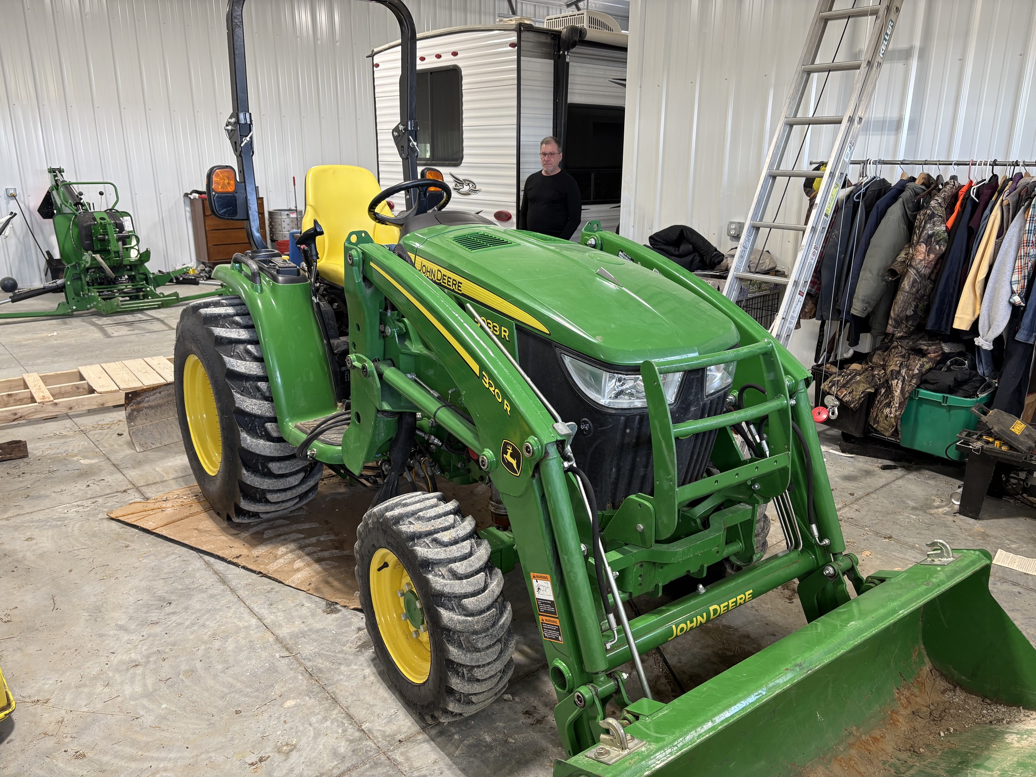  2019 John Deere 3033R at Heritage Tractor in Geneseo, IL