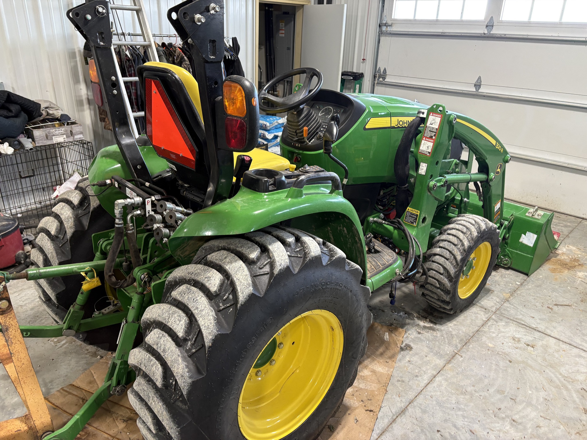  2019 John Deere 3033R at Heritage Tractor in Geneseo, IL