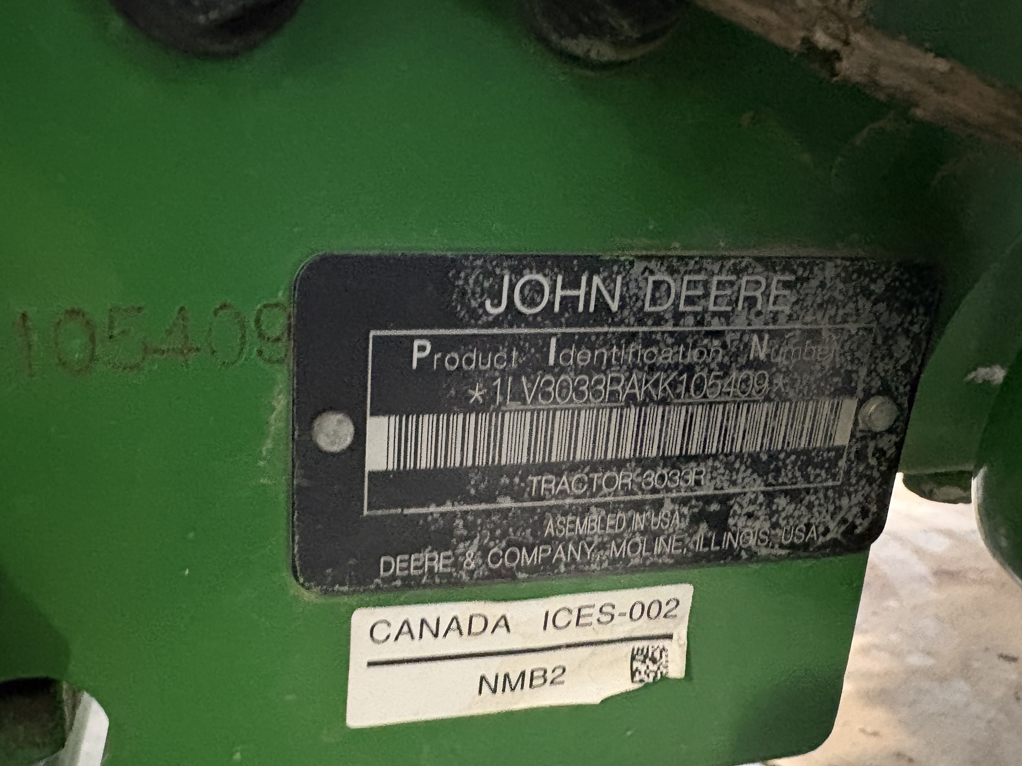  2019 John Deere 3033R at Heritage Tractor in Geneseo, IL