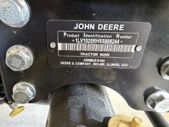 2025 John Deere 1025R Photo 5