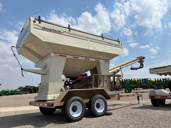 Used -- Unverferth 3955XL Seed Tenders at Koenig Equipment in Anna, OH - Photo3