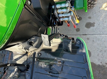 2023 John Deere 2032R (9th thumbnail)