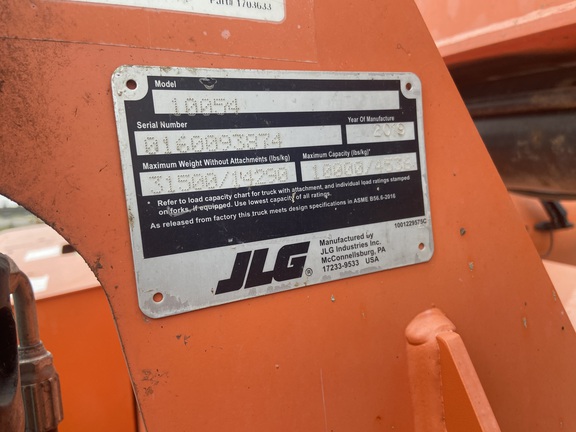 2019 JLG 10054