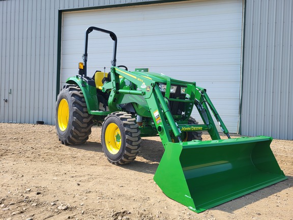 John Deere 4052M Tractor + Loader + Hydrostatic