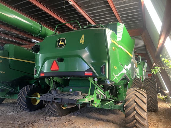 Photo of 2025 John Deere S7 800