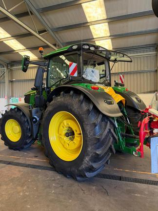 John Deere 6R 250