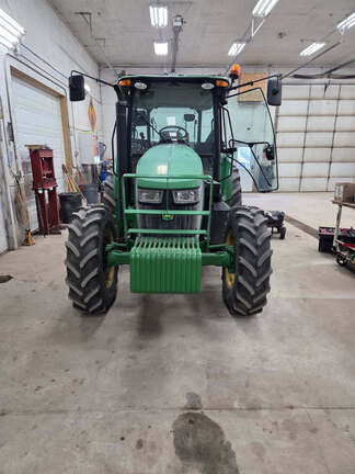 Photo of 2015 John Deere 5115M