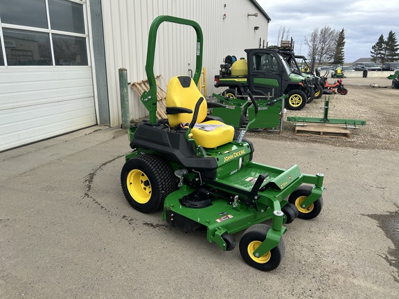 Used 2020 John Deere Z735M Zero Turn Mowers at Horizon Ag & Turf in Edmonton West, AB - Photo3