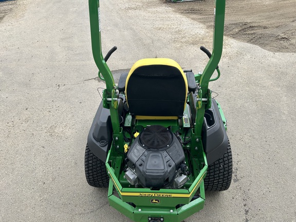 Used 2020 John Deere Z735M Zero Turn Mowers at Horizon Ag & Turf in Edmonton West, AB - Photo4