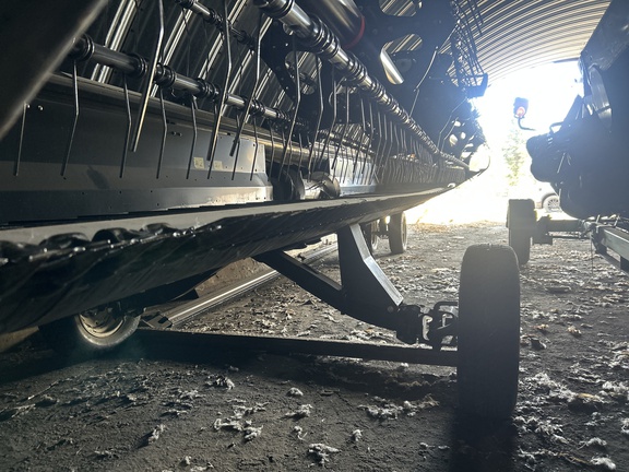 Used 2014 MacDon D65-S Combine Platforms at Horizon Ag & Turf in Edmonton West, AB - Photo3