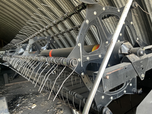 Used 2014 MacDon D65-S Combine Platforms at Horizon Ag & Turf in Edmonton West, AB - Photo9