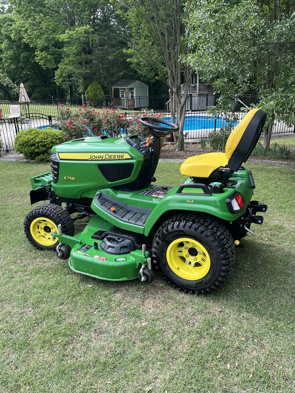 2025 John Deere X758