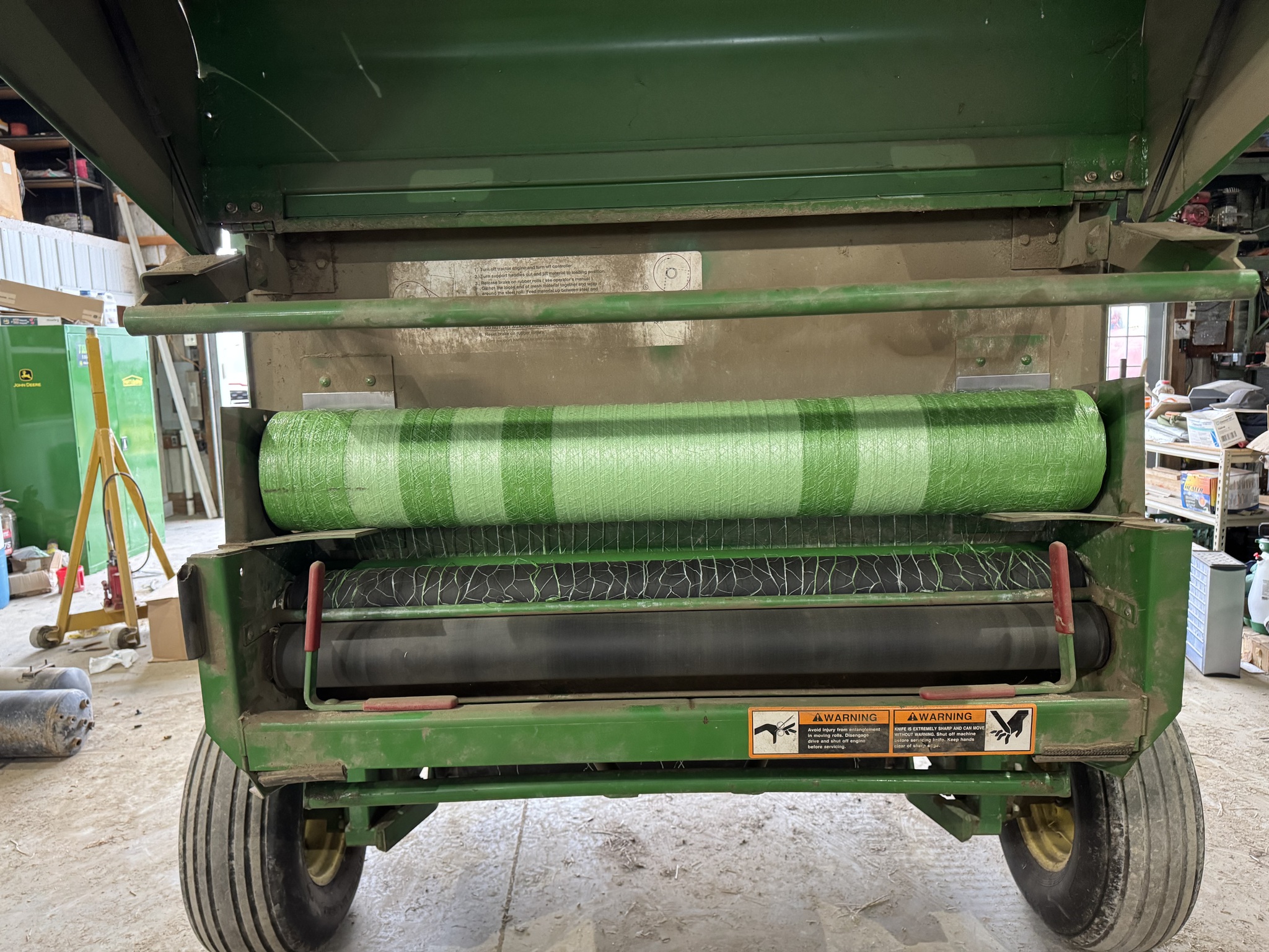1997 John Deere 466 Image 12